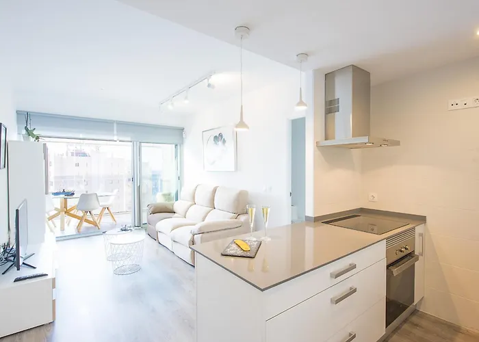 Natsu - Plusholidays 卡尔佩