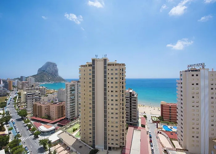 Natsu - Plusholidays *